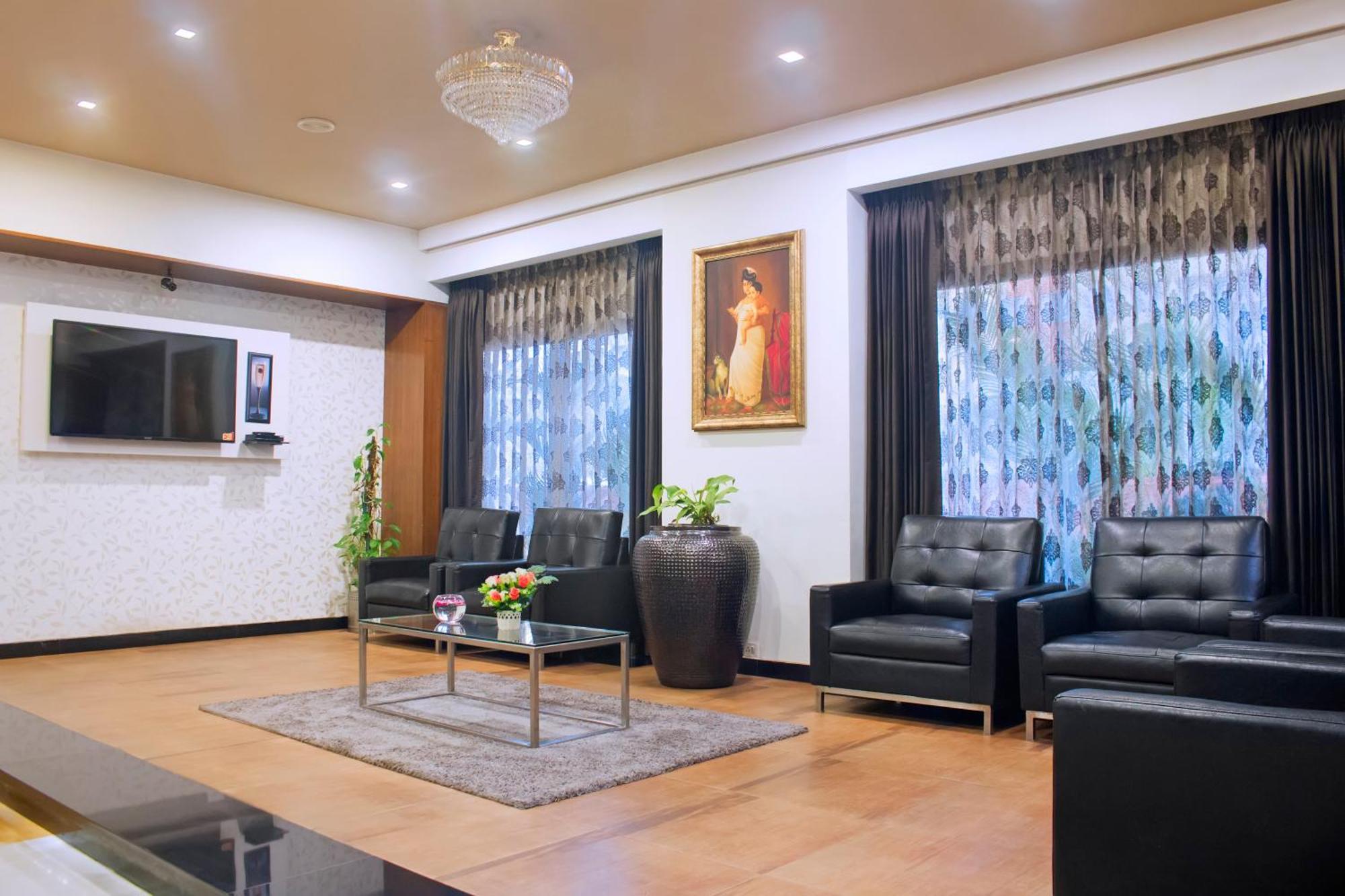 President Hotel Mysore Eksteriør bilde